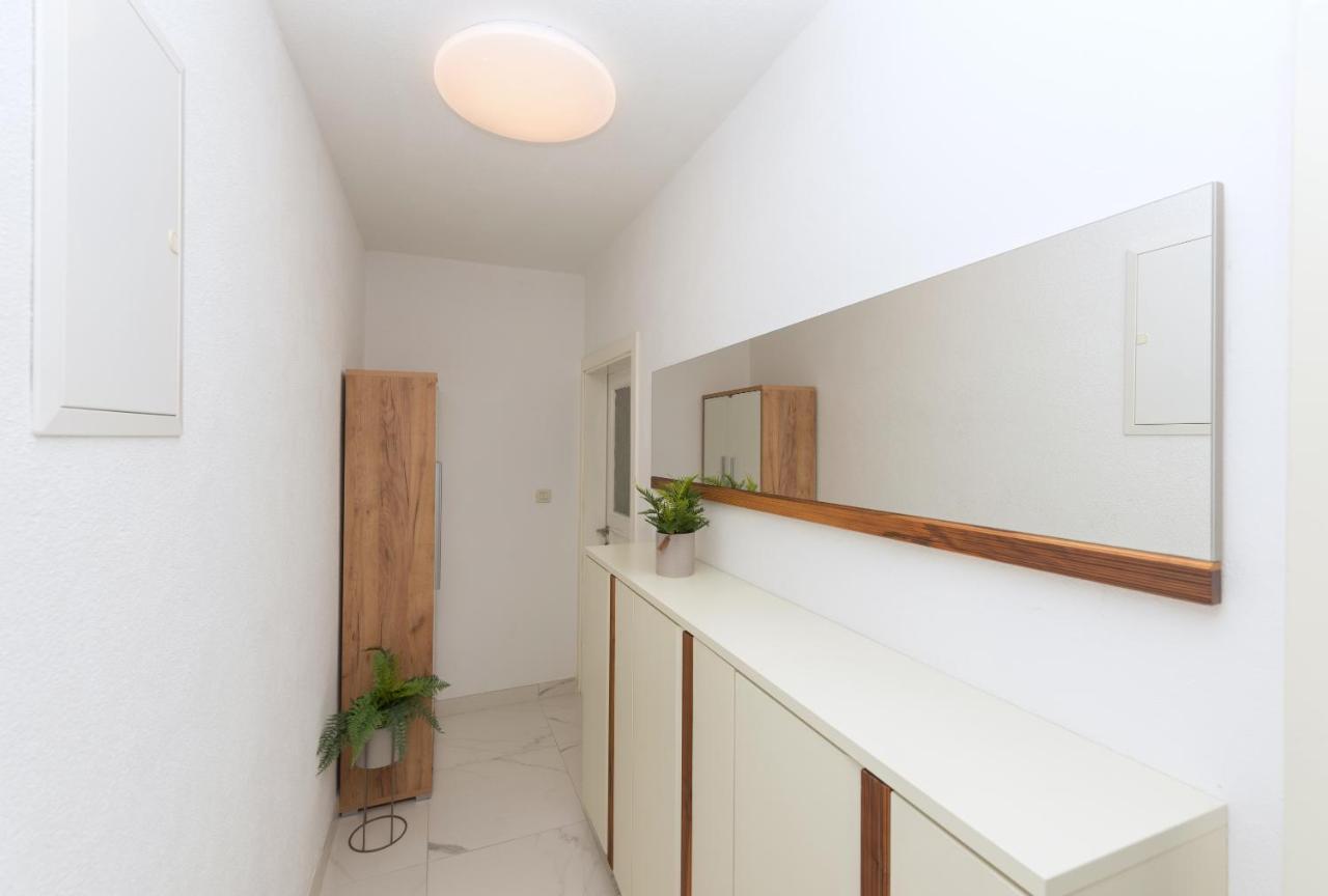 Apartment Sole Mio -Sea View Makarska Buitenkant foto
