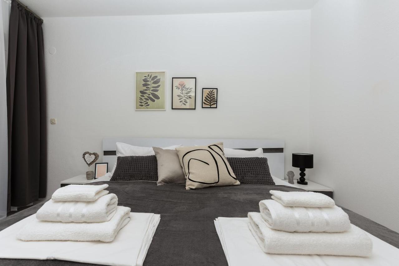 Apartment Sole Mio -Sea View Makarska Buitenkant foto