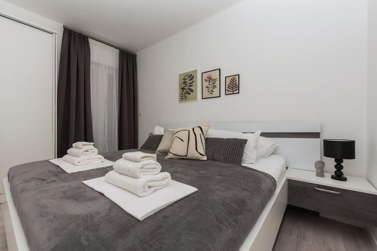 Apartment Sole Mio -Sea View Makarska Buitenkant foto